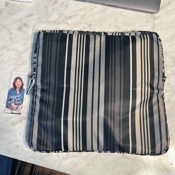 Lug Ranger XL Packable Tote Bag NWT - Picture 8 of 16